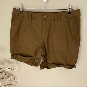Lane Bryant Square Pocket Utility Short Size 18